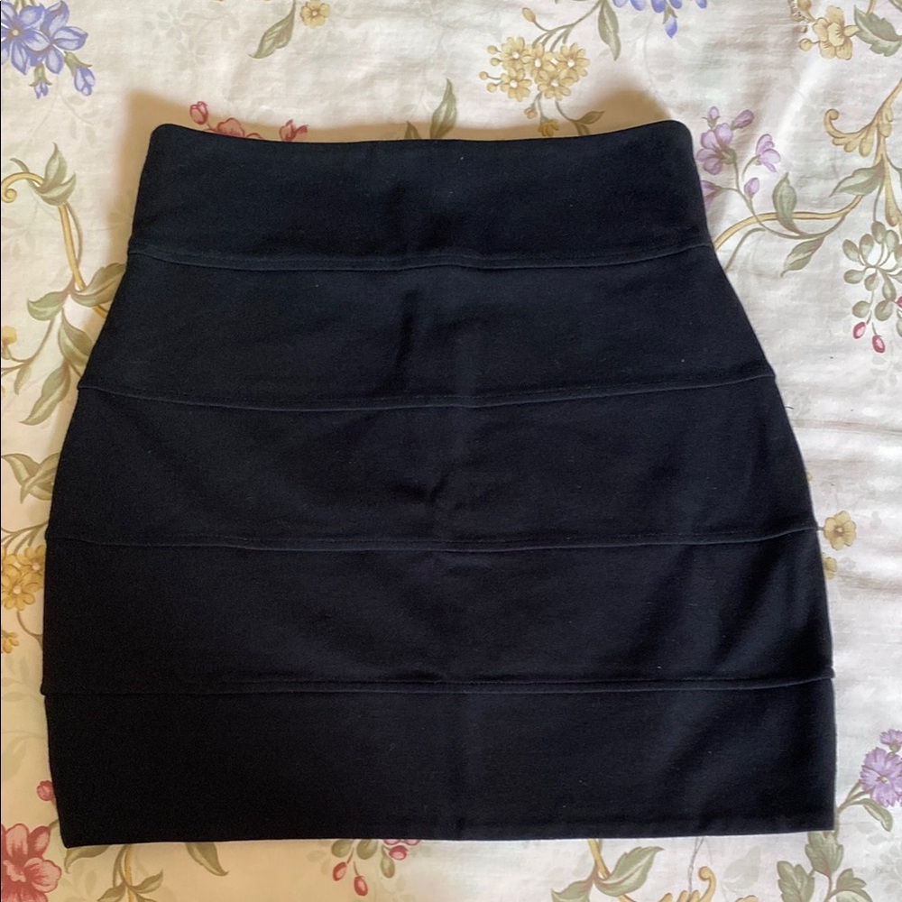 Aritzia black bodicon skirt